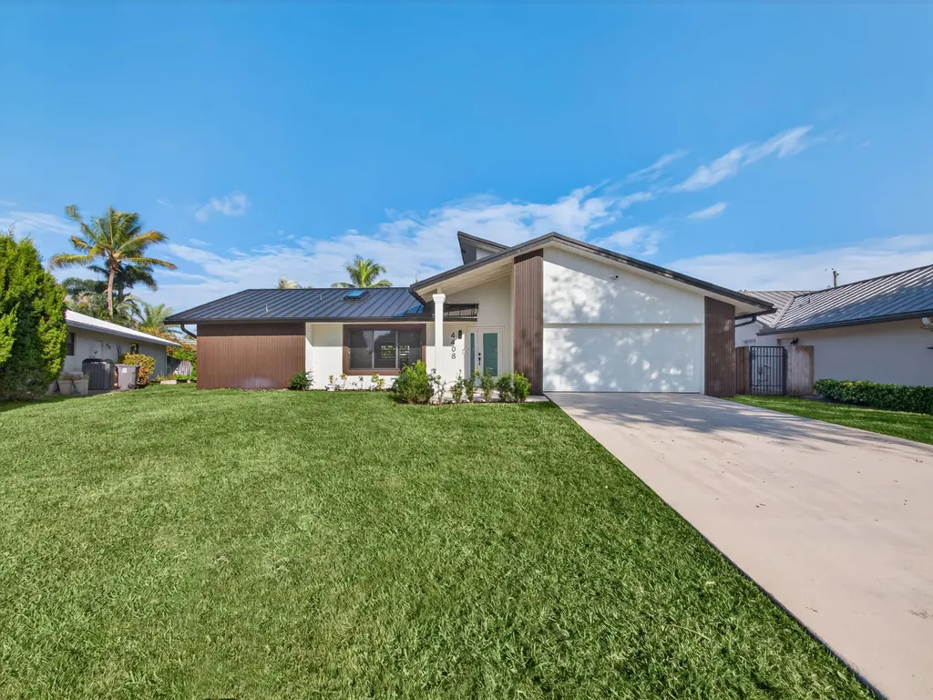 4408 Nicole Circle Tequesta FL 33469