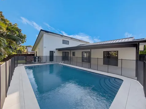 4408 Nicole Circle Tequesta FL 33469