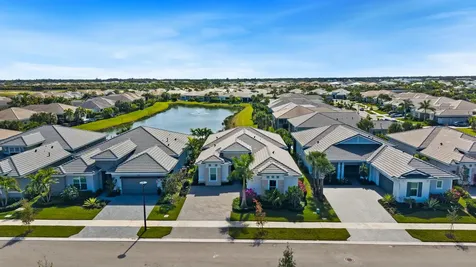 10036 Seagrass Way Palm Beach Gardens FL 33412