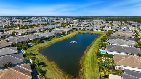 10036 Seagrass Way Palm Beach Gardens FL 33412