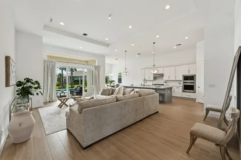 10036 Seagrass Way Palm Beach Gardens FL 33412