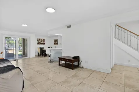 3324 Quail Close Pompano Beach FL 33064