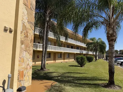 600 Village Green Court Palm Springs FL 33461