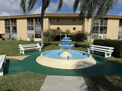 600 Village Green Court Palm Springs FL 33461