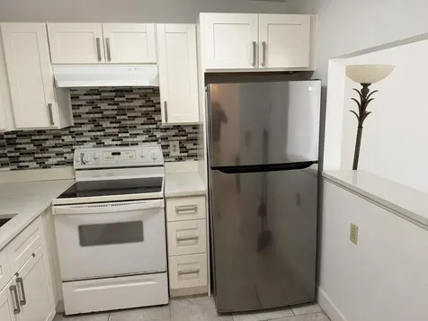600 Village Green Court Palm Springs FL 33461