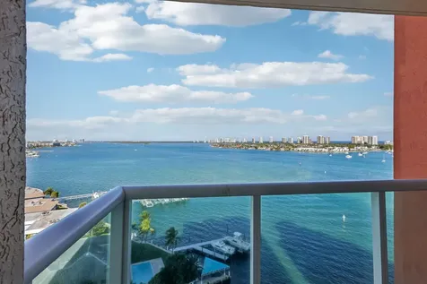 2650 Lake Shore Drive Riviera Beach FL 33404