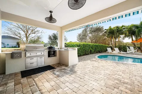 909 Deer Haven Drive Loxahatchee FL 33470