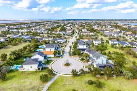 909 Deer Haven Drive Loxahatchee FL 33470