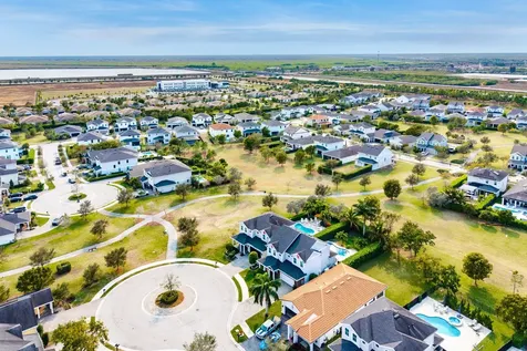 909 Deer Haven Drive Loxahatchee FL 33470
