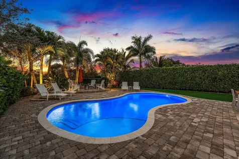 909 Deer Haven Drive Loxahatchee FL 33470