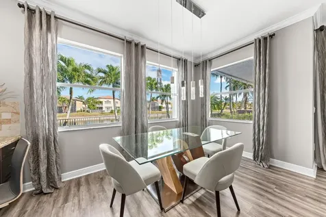 9724 Phipps Lane Wellington FL 33414