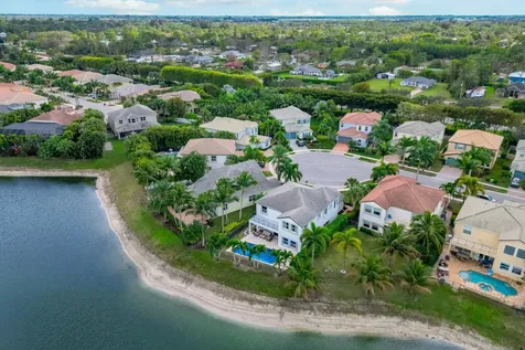 9724 Phipps Lane Wellington FL 33414