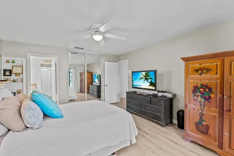 40 Seminole Court Royal Palm Beach FL 33411