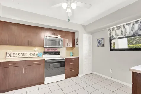 1811 Sw Palm City Road Stuart FL 34994