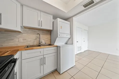 837 Hickory Street Melbourne FL 32901