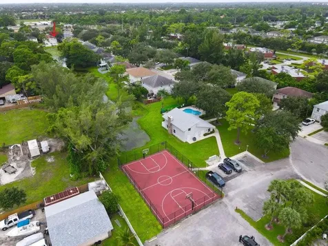 205 Leland Lane Greenacres FL 33463