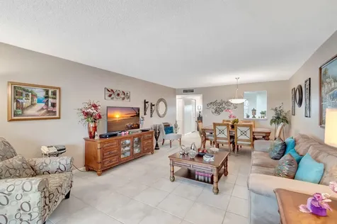 14747 Cumberland Drive Delray Beach FL 33446