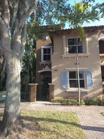 2888 Hidden Hills Road West Palm Beach FL 33411