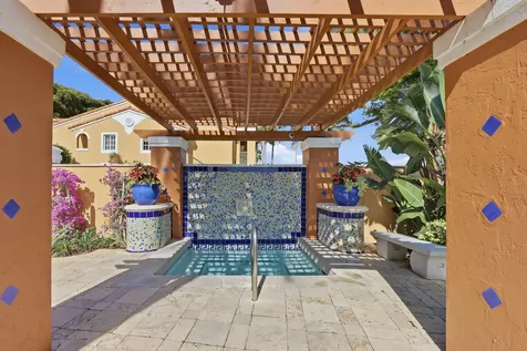 110 Yacht Club Way Hypoluxo FL 33462