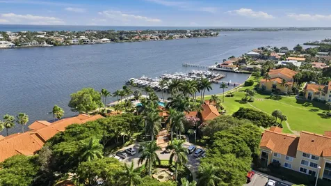 110 Yacht Club Way Hypoluxo FL 33462