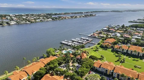 110 Yacht Club Way Hypoluxo FL 33462