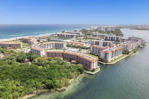2871 N Ocean Boulevard Boca Raton FL 33431