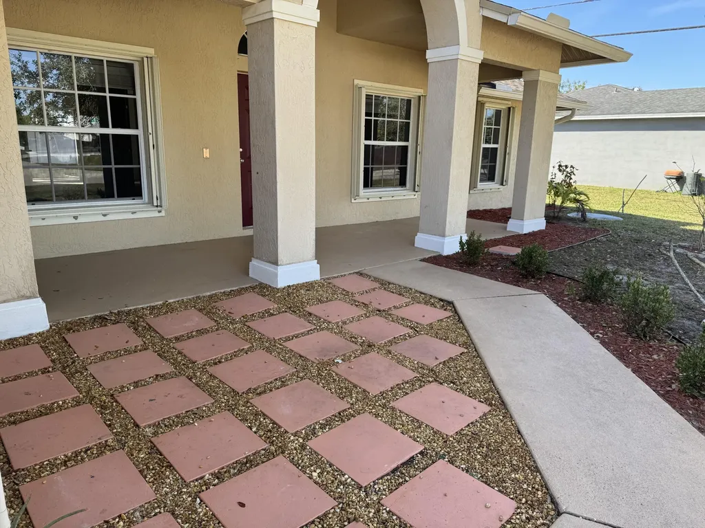 1538 Sw Calmar Avenue Saint Lucie West FL 34953