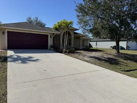 1538 Sw Calmar Avenue Saint Lucie West FL 34953