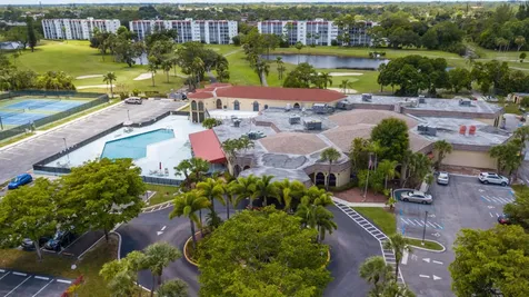 3590 Via Poinciana Lake Worth FL 33467