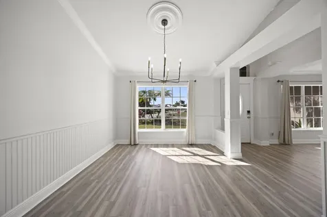 439 Se Nome Drive Port Saint Lucie FL 34984