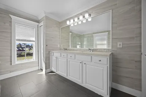 439 Se Nome Drive Port Saint Lucie FL 34984