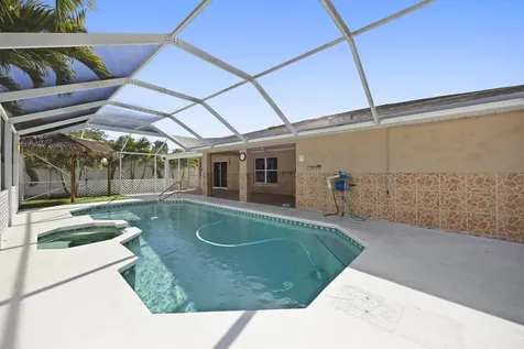 439 Se Nome Drive Port Saint Lucie FL 34984