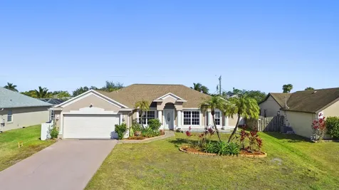 439 Se Nome Drive Port Saint Lucie FL 34984