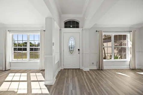 439 Se Nome Drive Port Saint Lucie FL 34984