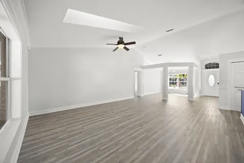 439 Se Nome Drive Port Saint Lucie FL 34984