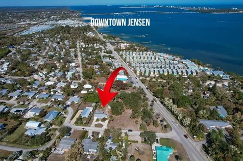 2427 Ne Center Street Jensen Beach FL 34957