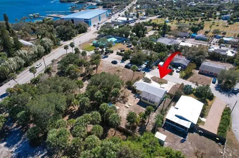 2427 Ne Center Street Jensen Beach FL 34957