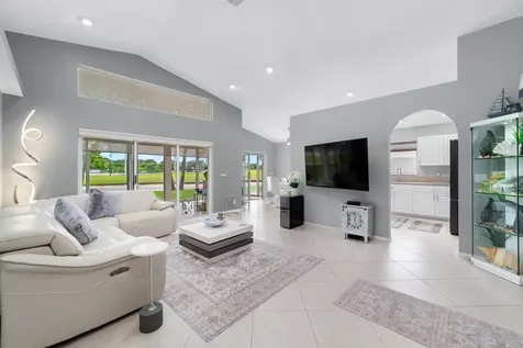 6637 Sun River Road Boynton Beach FL 33437