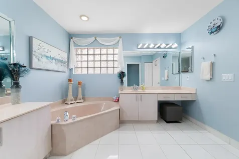 6637 Sun River Road Boynton Beach FL 33437