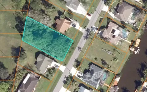 163 NE Twylite Terrace Port Saint Lucie FL 34983