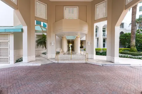 300 Se 5th Avenue Boca Raton FL 33432