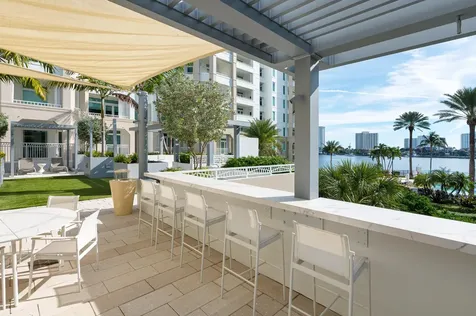 300 Se 5th Avenue Boca Raton FL 33432