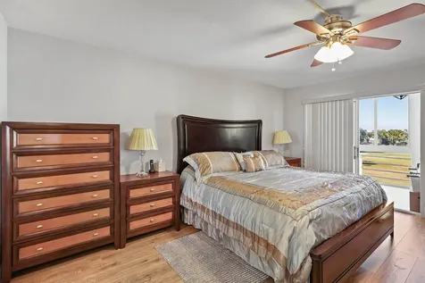 3951 Via Poinciana Lake Worth FL 33467