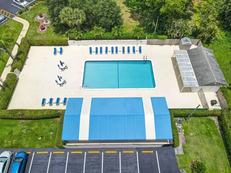 3951 Via Poinciana Lake Worth FL 33467