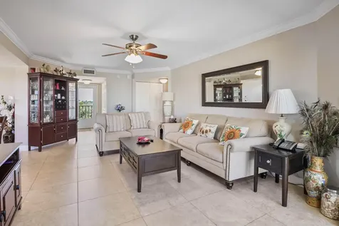 3951 Via Poinciana Lake Worth FL 33467