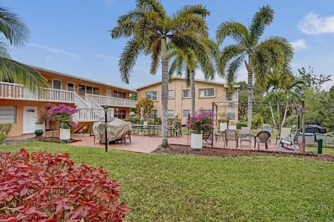 60 Camden C West Palm Beach FL 33417