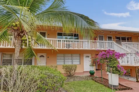 60 Camden C West Palm Beach FL 33417