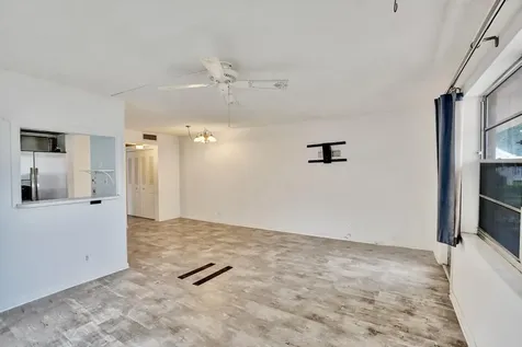 60 Camden C West Palm Beach FL 33417