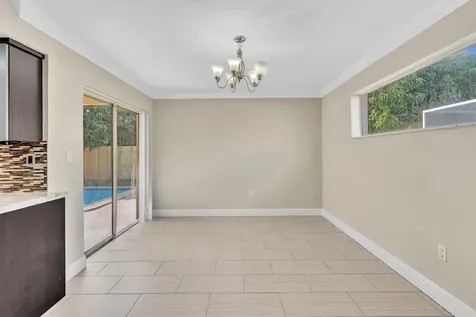 2171 NW 84th Way Sunrise FL 33322
