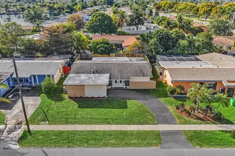 2171 NW 84th Way Sunrise FL 33322
